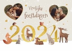 Kerstkaart vrolijke dieren 2025 jaartal liefde hartjes