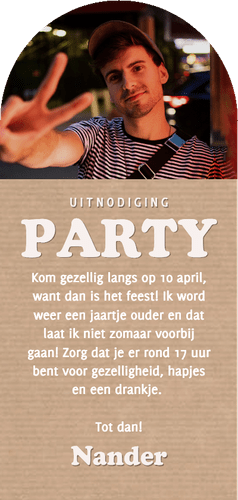 Foto uitnodiging in boogvorm kraftpapier look Achterkant