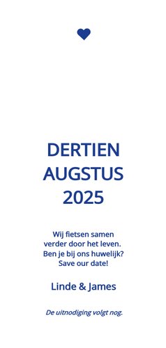 Moderne save the date kaart met blauwe fietsen Achterkant