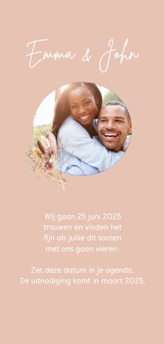 Save the date droogbloemen dreamcatcher macrame Achterkant