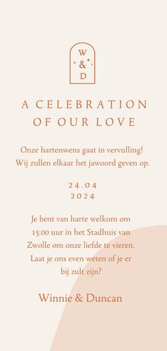 Trendy trouwkaart in roze aardetinten met boog langwerpig 3