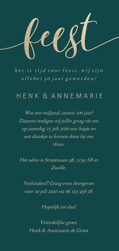 Uitnodiging met goudlook 'samen 100' en foto Achterkant