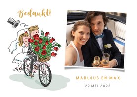 Bedankkaart met foto en stel op een fiets met rozen