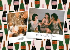 Hippe nieuwjaarskaart met foto's en champagne achtergrond
