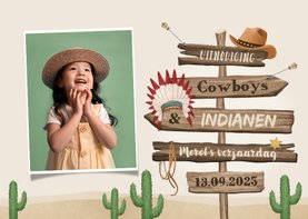 Kinderfeestje cowboys indianen foto wegwijzers hout