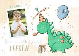Kinderfeestje dinosaurus met ballon en eigen foto