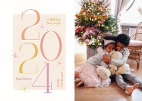 Nieuwjaarskaart met foto en gekleurd jaartal en sterren