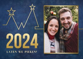 Originele kerstkaart - pieken in 2024 met kerstboom grafiek