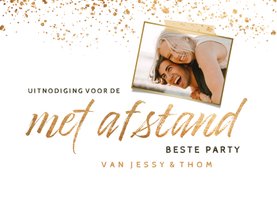Uitnodiging feestje 'Met afstand beste party' foto