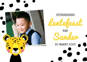 Uitnodiging lentefeest met luipaard, stippen en foto