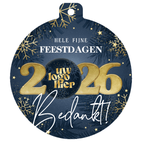Kerstkaart kerstbalvorm jaartal sneeuwvlokken en logo