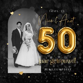 50 jaar getrouwd jubileumfeest goud krijtbord hartjes foto