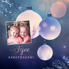 Artistieke kerstkaart eigen foto lichtgevende kerstballen