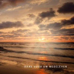 Bedankkaart na overlijden met foto van een ondergaande zon