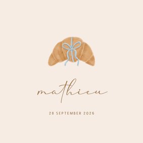 Bijzonder geboortekaartje croissantje met blauw strikje 