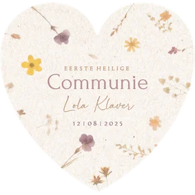 Communiekaart hartjesvorm met droog bloemetjes