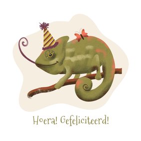 Felicitatiekaart met kameleon met feesthoed