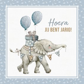 Felicitatiekaart verjaardag kind met feestelijk olifantje