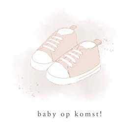 Felicitatiekaartje baby op komst met kleine schoentjes