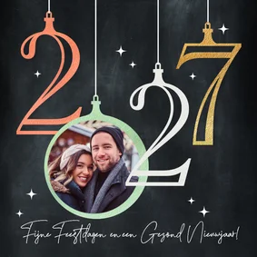 Foto kerstkaart 2027 kerstballen