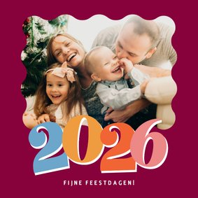Fotokerstkaart met gekleurd jaartal