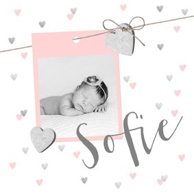 Geboortekaartje foto hartjes touwtje roze