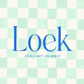 Geboortekaartje met groene blokjes en blauwe tekst