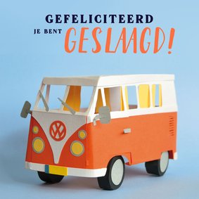 Geslaagd kaart met volkswagenbusje