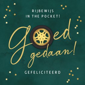 Geslaagd rijbewijs gefeliciteerd autowiel auto in the pocket