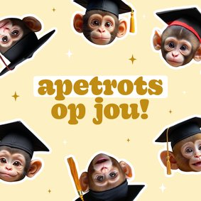 Grappig geslaagd kaartje met apen trots op jou