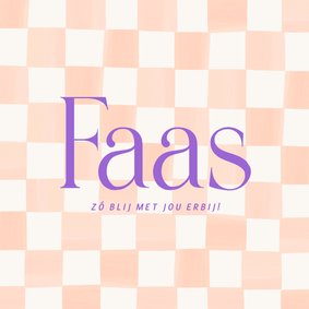 Hip geblokt geboortekaartje in oranje en paars