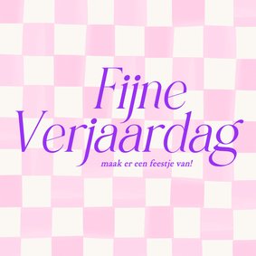 Hip modern verjaardagskaartje met roze blokjes