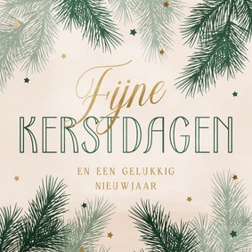 Hippe kerstkaart met groene dennentakjes