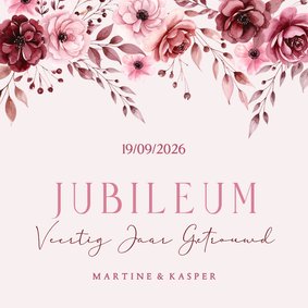 Jubileum uitnodiging roze met aquarel bloemetjes