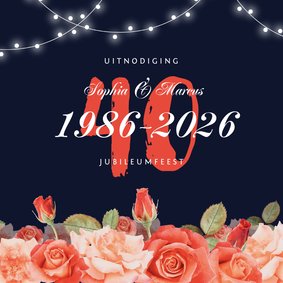Jubileum uitnodiging stijlvol rood bloemen rozen lampjes 