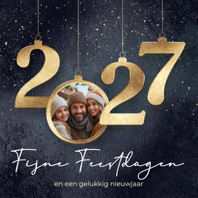 Kerstkaart 2027 gouden kerstballen met foto