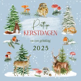 Kerstkaart bosdieren kerstboom winterlandschap