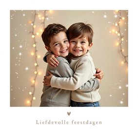 Kerstkaart foto liefdevolle feestdagen kinderen sterretjes