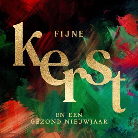 Kerstkaart groen met rode verfstrepen en gouden tekst