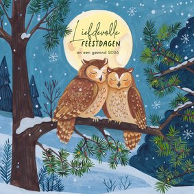 Kerstkaart twee uiltjes in maanlicht in de sneeuw