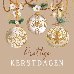 Kerstkaart witte kerstballen met goud en strik