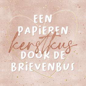 Kerstkaartje papieren kerstkus door de brievenbus