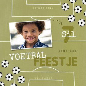 Kinderfeestje uitnodiging voetballen en foto