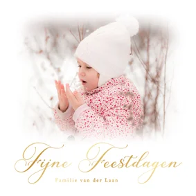 Klassieke kerstkaart met foto en gouden typografie