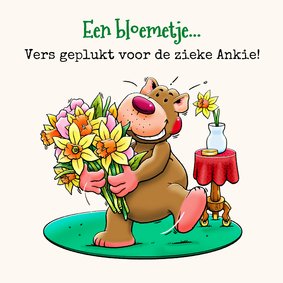 Leuke beterschapskaart met beertje en bloemen voor vrouw