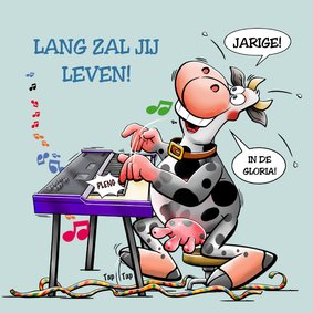 Leuke verjaardagskaart met een koe die orgel speelt