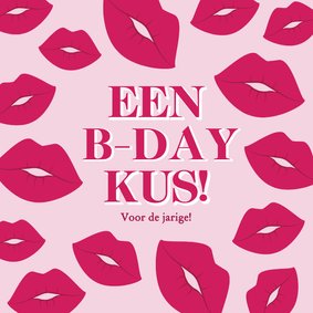 Lieve roze kaart met rode lippen B-day kus