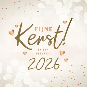 Moderne kerstkaart beige eucalyptus en koper hartjes