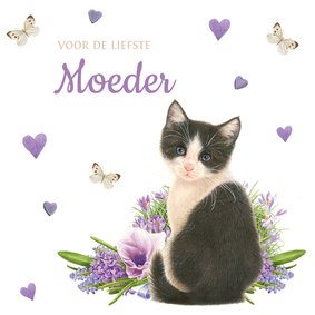 Moederdagkaart met lieve zwart-witte kitten met lila bloemen