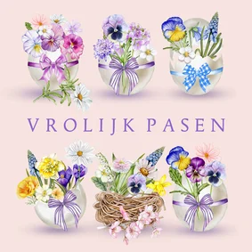Paaskaart versierde eieren met bloemen en strikjes